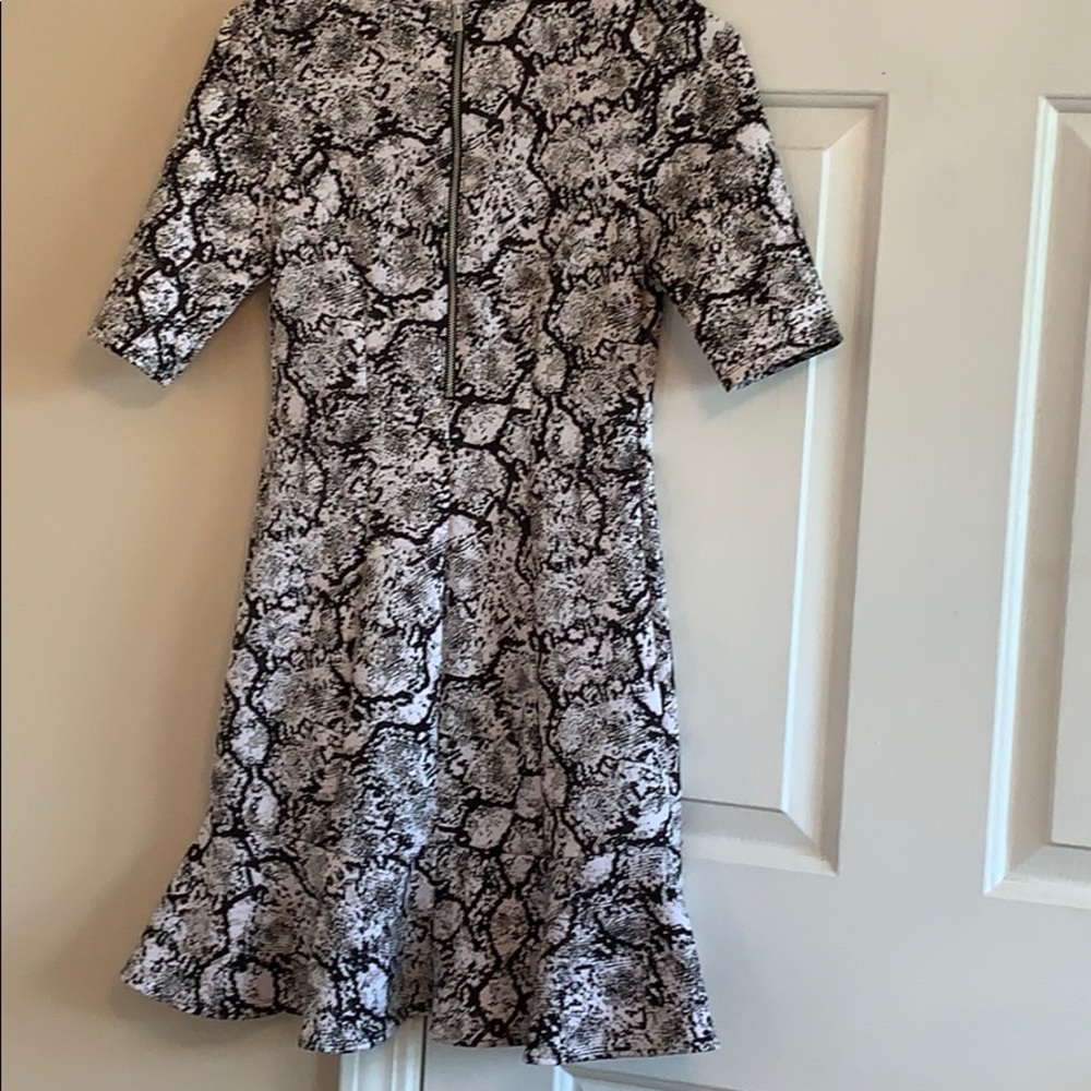 Express Black And White Python Print Ruffle Dress - image 6